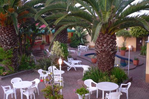 Lambert\'s Bay Hotel (2)